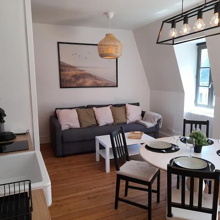 Villa Plein Sud: Charming Beachfront with Sea View Balcony Mers-les-Bains Exterior photo
